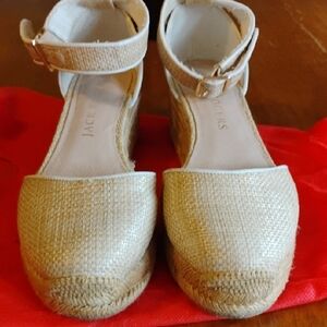 Jack Rogers Tan Ankle Strap Espradrill 2' Heel Gold Hardware Size 7